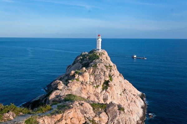三亞海釣目的地推薦，租艘釣魚艇去海釣吧！