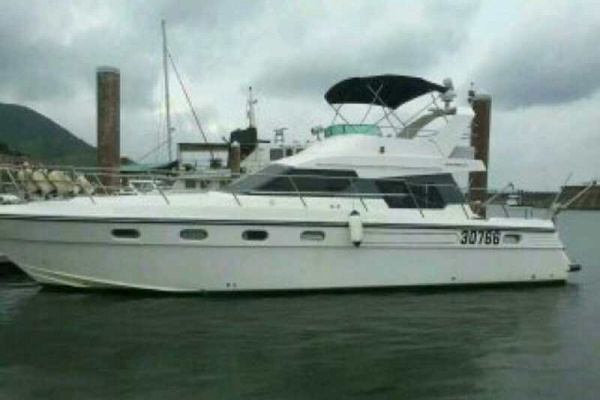 45英尺飛橋游艇